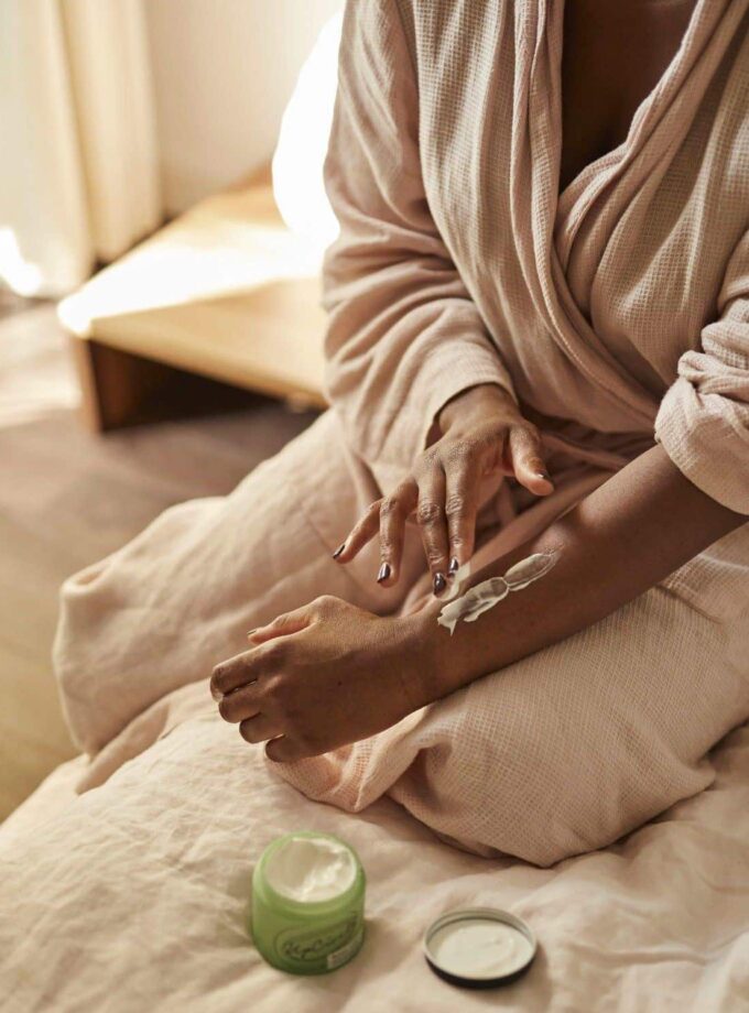 Body Cream with Aloe Vera + Cocoa Butter 120 ml.